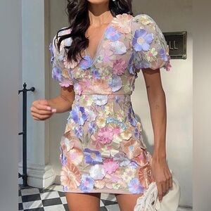 Floral appliqué Puff Sleeve Dress